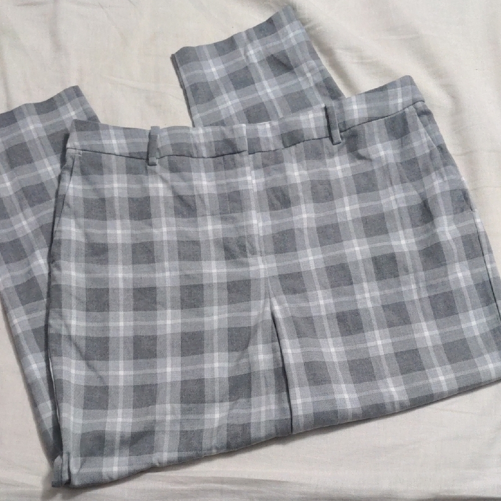 Court & Rowe Grey Plaid Flat Front Trousers Size 14